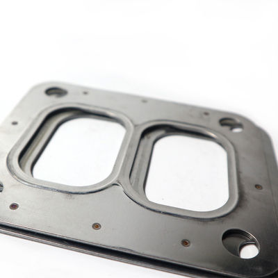 Gasket à plusieurs couches de l'échappement du moteur Yujun OE NO. 1008-00836 pour pièces détachées de King Long Bus