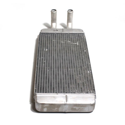 8102-00977 Réservoir d'eau de refroidissement de radiateur en aluminium pour Higer Autobus Parties OE NO. Remplacement