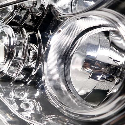 L' équipement automobile GOLDEN DRAGON QA1157 ZK6122HBA phare de bus lampe frontale 24V pour le bus Zhongbtong Kinglong