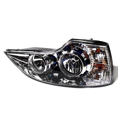 Le phare de bus 4121-00131 pour le bus Kinglong ZK6858H est fabriqué en matériel PC durable