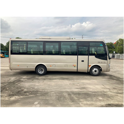 L'aventure tout-terrain rendue facile avec le moteur diesel de 140 ch 30 places Limousine Bus Tour Bus