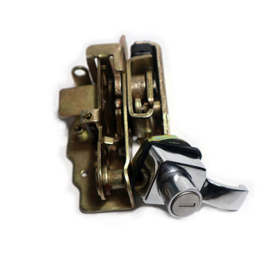 Fermeture de porte de moteur arrière de bus métallique pour King Long Bus Taille standard