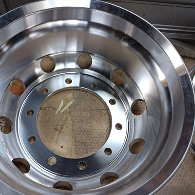 Remplacement/réparation de pièces de bus 9.0 * 22.5 Jante de roue en alliage d'aluminium pour Zhongtong Bus 98mm PCD