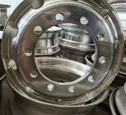 Pièces de camion de bus roue en alliage d'argent pour le bus Zhongtong