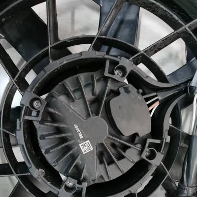 Ventilateur de radiateur supérieur pour le système de refroidissement de l'autobus Zhongtong KING LONG